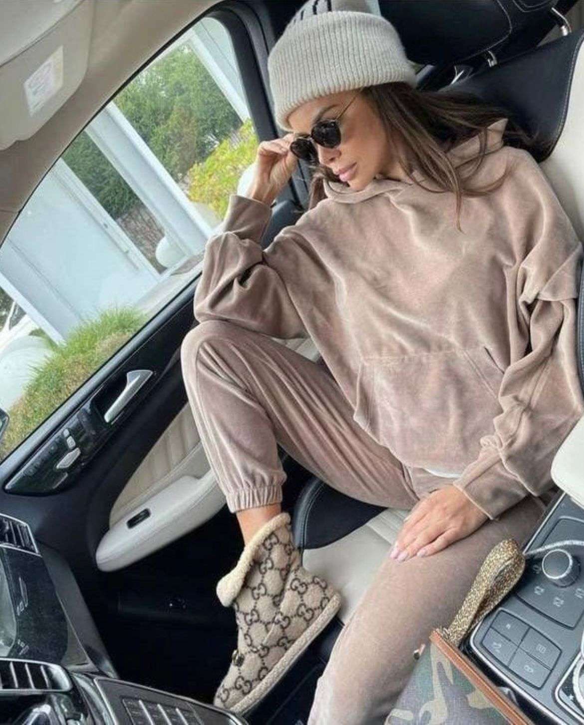 Trening din catifea Moa Bej