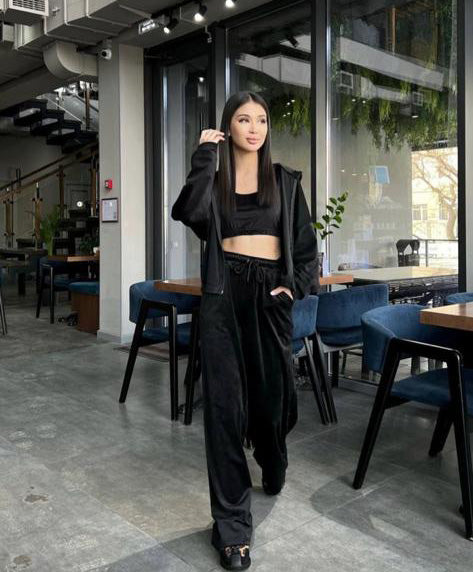 Trening catifea oversize Kim Black