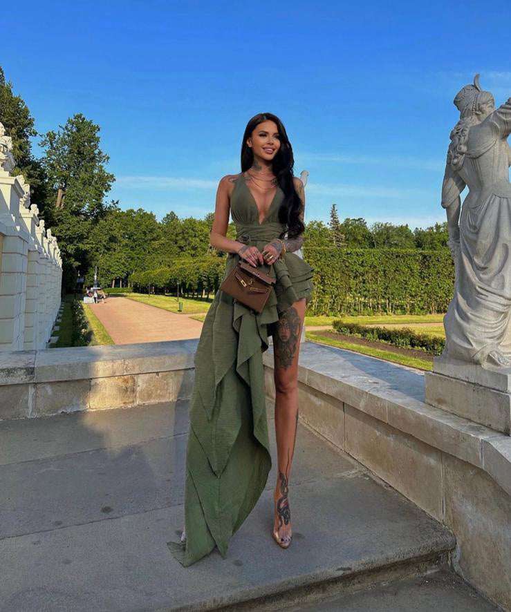 rochie tessa verde black lunga eleganta sexy de ocazie athea.ro Kaky in colt